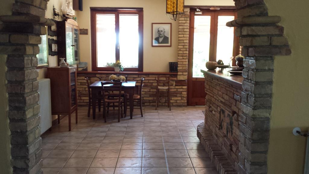 Agriturismo Col Morino Bed and Breakfast Pineto Buitenkant foto