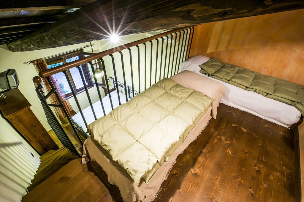 Agriturismo Col Morino Bed and Breakfast Pineto Buitenkant foto